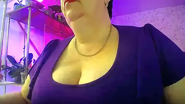  Sweet Woman online show from March 27, 9:32 am