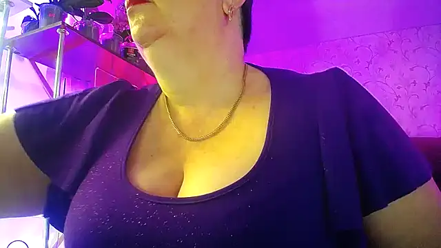  Sweet Woman online show from April 15, 4:52 am