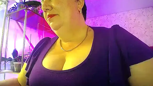  Sweet Woman online show from May 23, 10:30 am