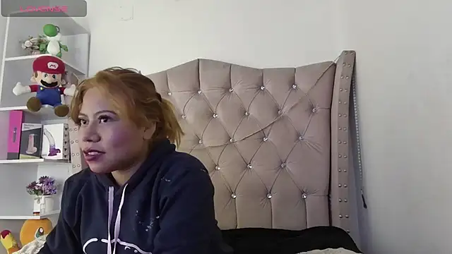 Sweet Orianaa online show from July 12, 11:34 am