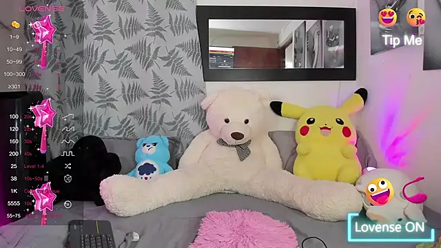 camy roy online show from December 12, 3:43 am