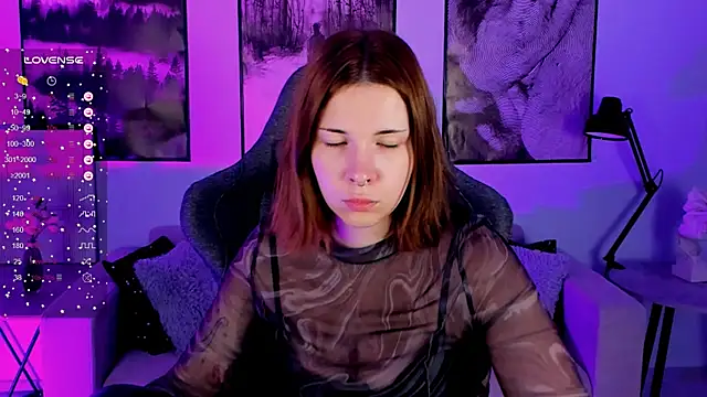 AliceSunday online show from February 13, 2:09 pm