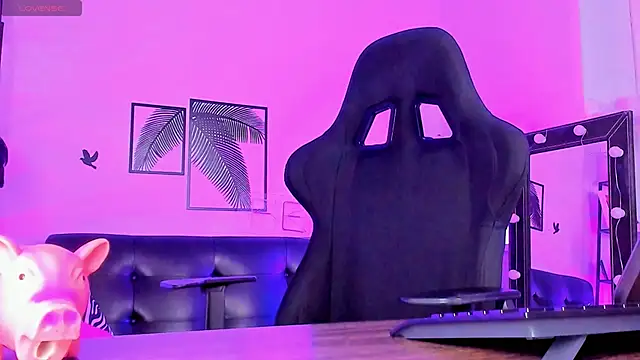 AliceSunday online show from February 14, 8:21 am