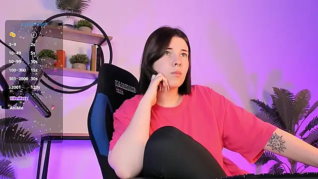 AliceSunday online show from March 5, 2:01 pm