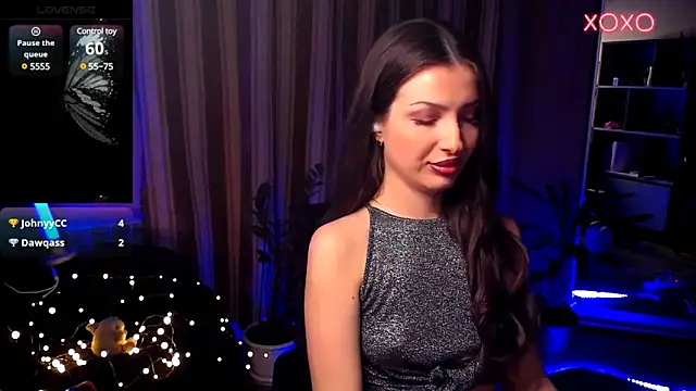 Laura Bess online show from December 17, 2:44 am