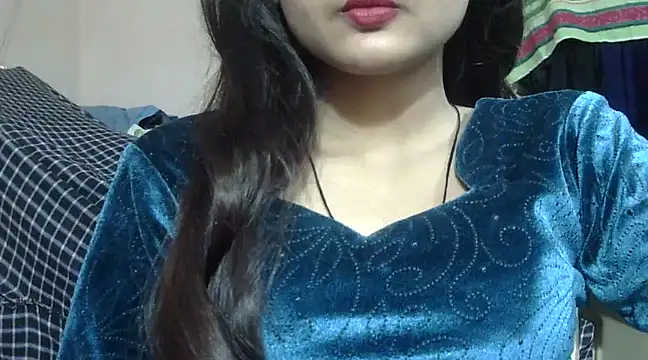 Aayesha online show from December 4, 7:50 am