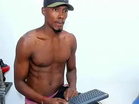 Snapshot of Darick_brown chatting on February 12, 6:19 pm Darick brown online show from February 12, 6:19 pm