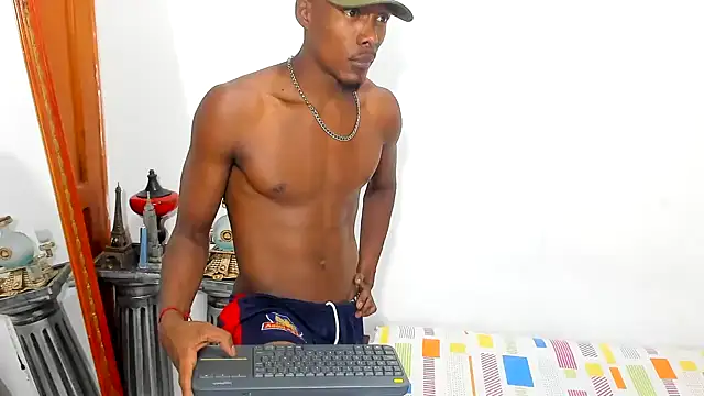 Snapshot of Darick_brown chatting on March 5, 7:27 pm Darick brown online show from March 5, 7:27 pm