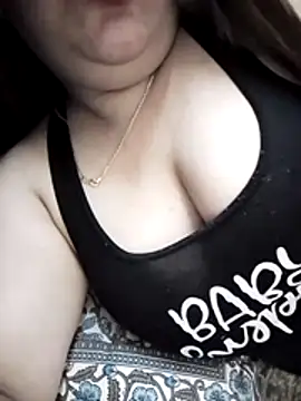 Naughty-Trisha online show from April 5, 5:10 pm