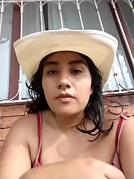 Hellen Alex online show from December 13, 8:15 pm