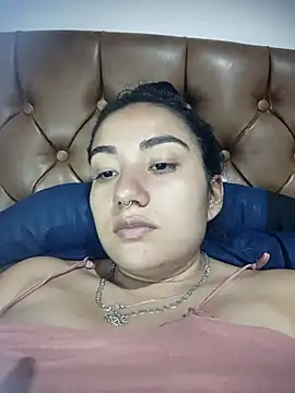 Hellen Alex online show from April 6, 2:18 pm