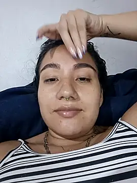 Snapshot of Hellen_Alex chatting on April 30, 2:12 pm Hellen Alex online show from April 30, 2:12 pm