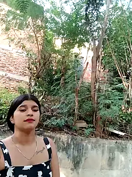 Snapshot of naughty-girl01 chatting on December 22, 1:33 pm naughty-girl01 online show from December 22, 1:33 pm