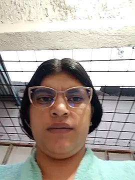 Snapshot of naughty-girl01 chatting on January 25, 11:13 am naughty-girl01 online show from January 25, 11:13 am