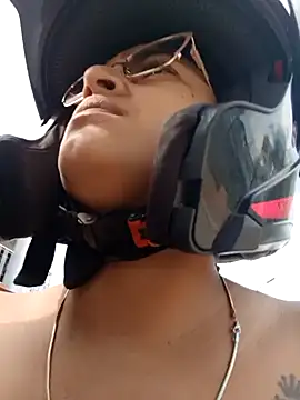 Snapshot of naughty-girl01 chatting on January 26, 2:52 pm naughty-girl01 online show from January 26, 2:52 pm