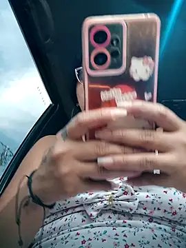 Snapshot of naughty-girl01 chatting on January 29, 4:30 pm naughty-girl01 online show from January 29, 4:30 pm