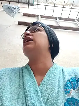 Snapshot of naughty-girl01 chatting on February 1, 11:32 am naughty-girl01 online show from February 1, 11:32 am