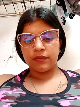 Snapshot of naughty-girl01 chatting on February 3, 4:31 pm naughty-girl01 online show from February 3, 4:31 pm