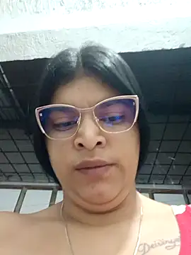 Snapshot of naughty-girl01 chatting on February 4, 10:10 am naughty-girl01 online show from February 4, 10:10 am