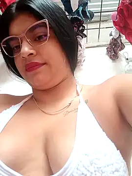 Snapshot of naughty-girl01 chatting on February 6, 1:10 pm naughty-girl01 online show from February 6, 1:10 pm