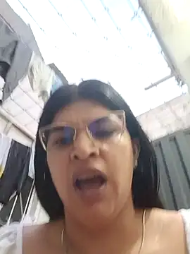 Snapshot of naughty-girl01 chatting on February 16, 11:05 am naughty-girl01 online show from February 16, 11:05 am