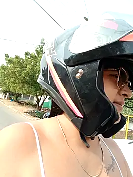 Snapshot of naughty-girl01 chatting on February 28, 1:47 pm naughty-girl01 online show from February 28, 1:47 pm