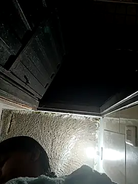 Snapshot of naughty-girl01 chatting on March 5, 10:33 am naughty-girl01 online show from March 5, 10:33 am