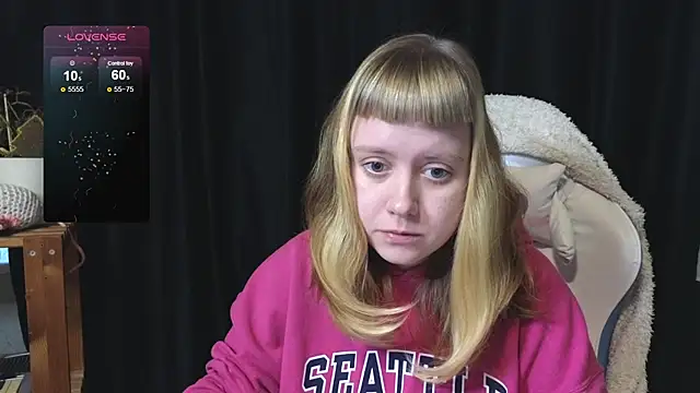 June shy0 online show from November 22, 8:02 am