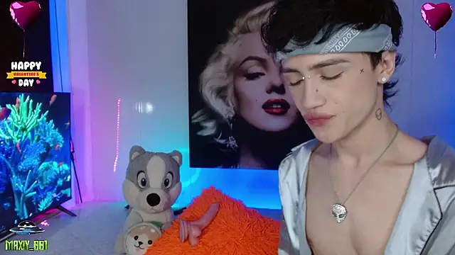 maxiy 001 online show from February 6, 6:29 am