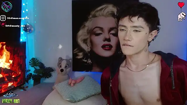 maxiy 001 online show from March 14, 12:39 am