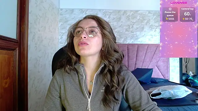  isaabellaa online show from October 27, 2:10 pm