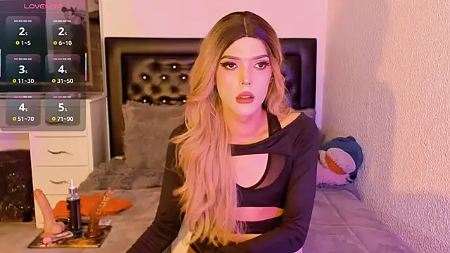 billiesimons2 online show from May 12, 7:44 pm