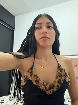 Snapshot of Sweetnaughtygirl_ chatting on April 26, 5:21 pm Sweetnaughtygirl online show from April 26, 5:21 pm