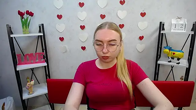 BeatriceFly online show from December 12, 12:12 pm