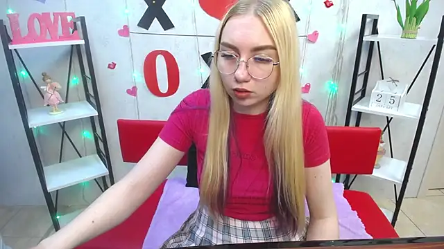 Snapshot of BeatriceFly chatting on January 25, 4:46 pm BeatriceFly online show from January 25, 4:46 pm