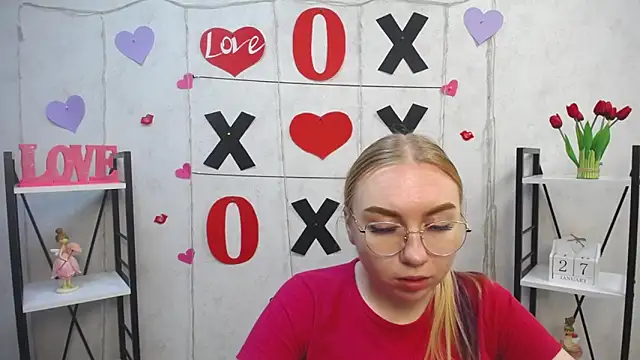 BeatriceFly online show from January 27, 3:50 pm