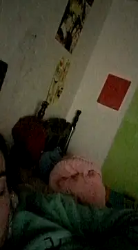 Snapshot of skayhot_ chatting on December 3, 9:56 pm skayhot online show from December 3, 9:56 pm