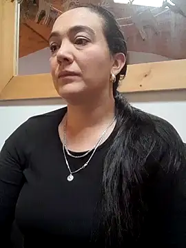 Snapshot of skayhot_ chatting on December 12, 12:44 pm skayhot online show from December 12, 12:44 pm