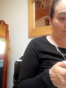 Snapshot of skayhot_ chatting on December 12, 3:48 pm skayhot online show from December 12, 3:48 pm