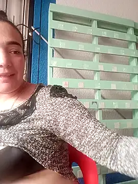 Snapshot of skayhot_ chatting on December 21, 7:27 pm skayhot online show from December 21, 7:27 pm