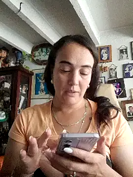 Snapshot of skayhot_ chatting on January 14, 5:01 pm skayhot online show from January 14, 5:01 pm