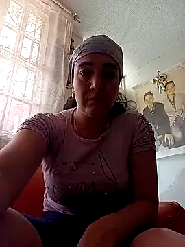 Snapshot of skayhot_ chatting on February 2, 6:42 pm skayhot online show from February 2, 6:42 pm