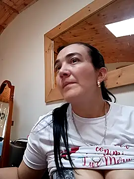 Snapshot of skayhot_ chatting on February 15, 7:28 pm skayhot online show from February 15, 7:28 pm