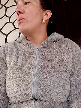 Snapshot of skayhot_ chatting on February 16, 11:49 am skayhot online show from February 16, 11:49 am