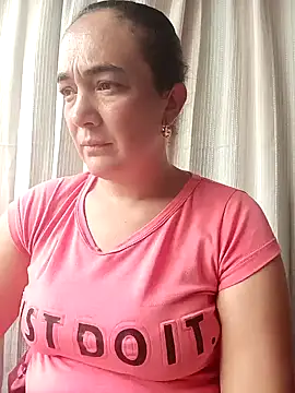 Snapshot of skayhot_ chatting on February 19, 7:59 pm skayhot online show from February 19, 7:59 pm