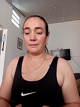 Snapshot of skayhot_ chatting on March 1, 3:16 pm skayhot online show from March 1, 3:16 pm