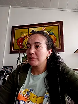 Snapshot of skayhot_ chatting on March 3, 1:42 pm skayhot online show from March 3, 1:42 pm