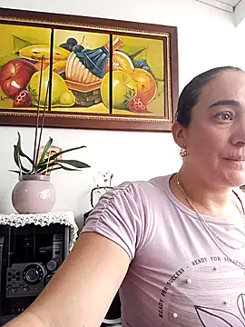 Snapshot of skayhot_ chatting on March 6, 4:38 pm skayhot online show from March 6, 4:38 pm