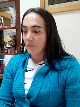 Snapshot of skayhot_ chatting on September 15, 1:00 pm skayhot online show from September 15, 1:00 pm