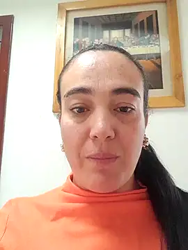 Snapshot of skayhot_ chatting on September 27, 2:33 pm skayhot online show from September 27, 2:33 pm